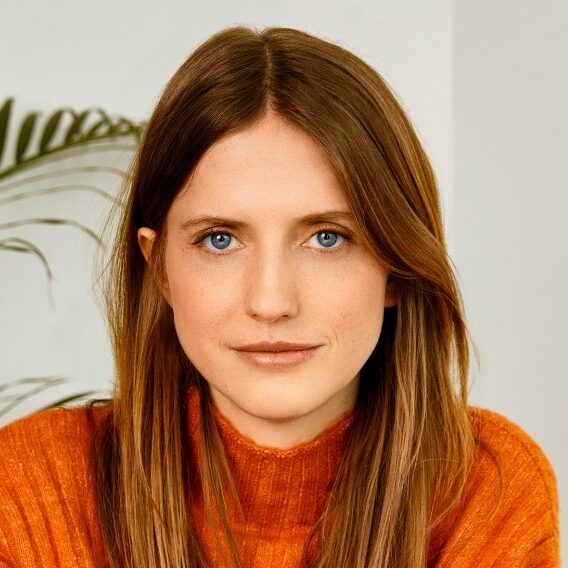 🇩🇪 Janina Möllmann